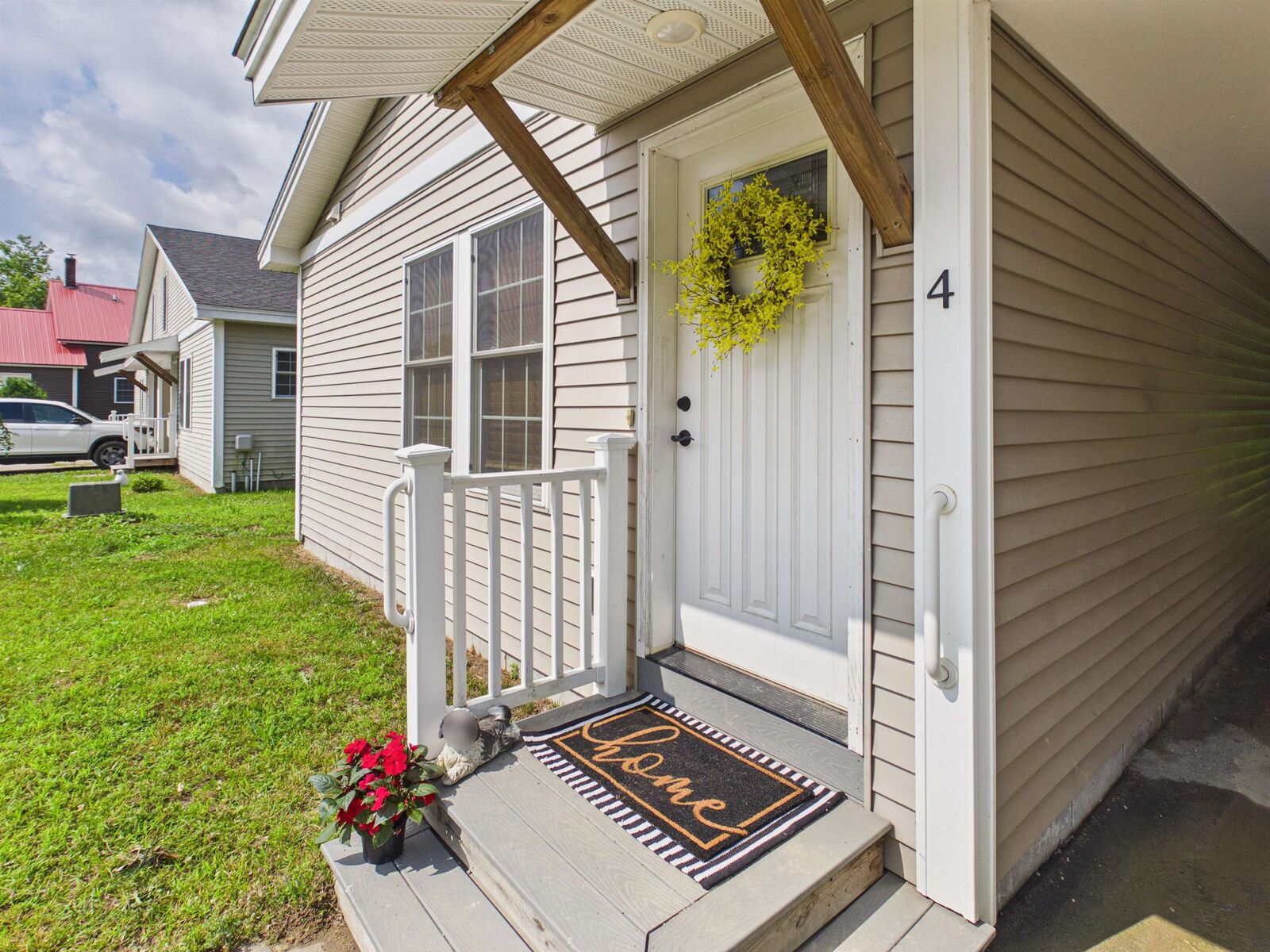 Property Photo: 4 Cherry Tree Lane NH 03446