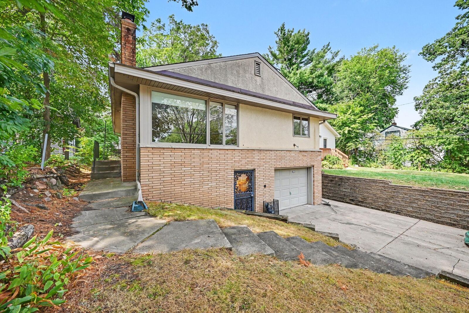 Property Photo: 623 Griggs Street S MN 55116
