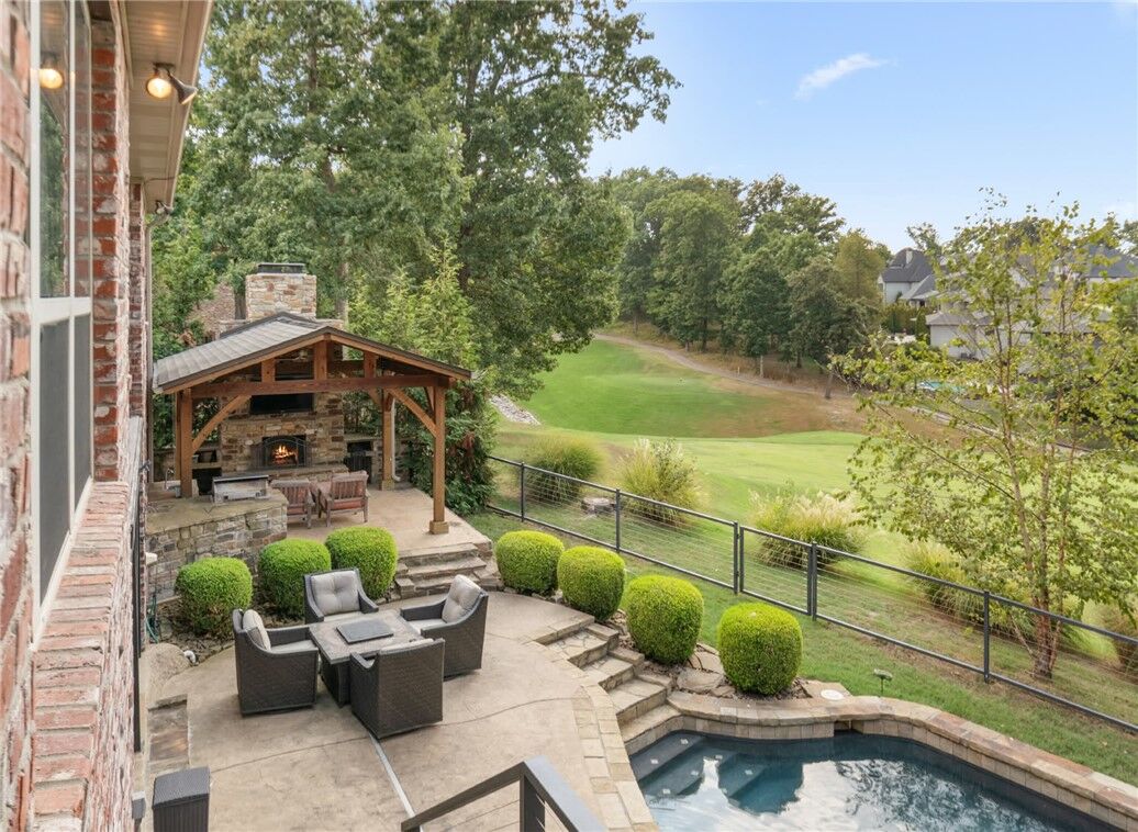 Property Photo:  6921 W Altamonte Drive  AR 72758 