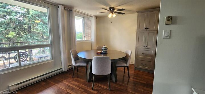 Property Photo:  30 Avalon Place 212  ON N2M 4N6 