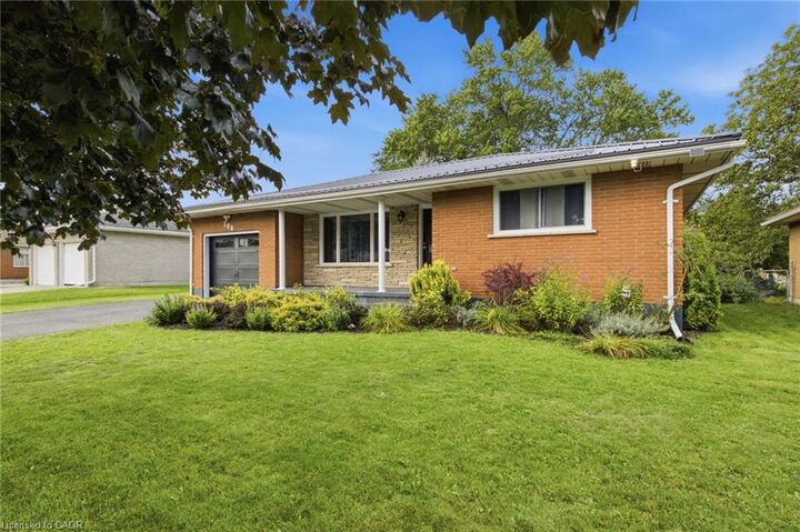 Property Photo:  306 Adams Avenue  ON N4B 2Y5 