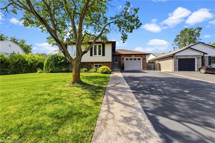 Property Photo:  4 Ravine Crescent  ON N0A 1S0 