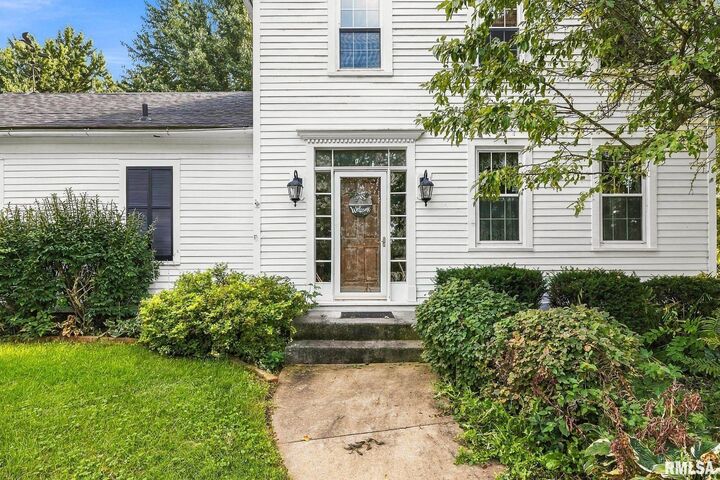 Property Photo:  304 California Avenue  IL 61430 