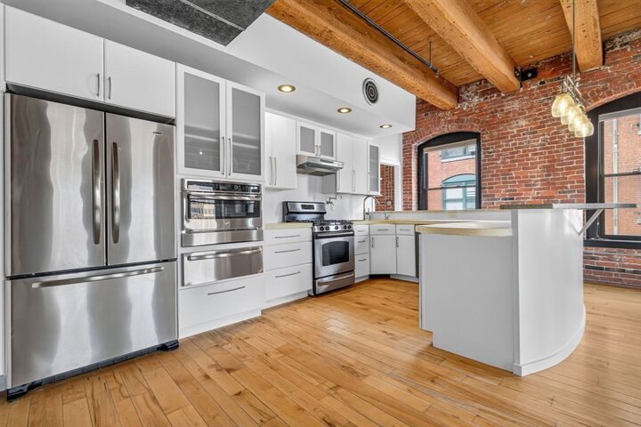 Property Photo: 21 Wormwood St 515 MA 02210