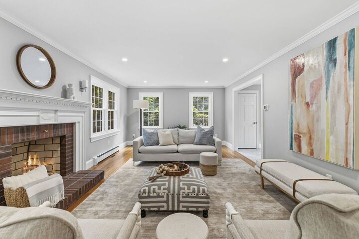 Property Photo: 32 Parkvale Rd MA 02492