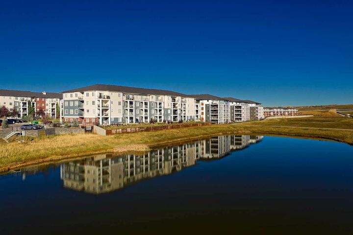 Property Photo:  298 Sage Meadows Park NW 3415  AB T3P 1P5 