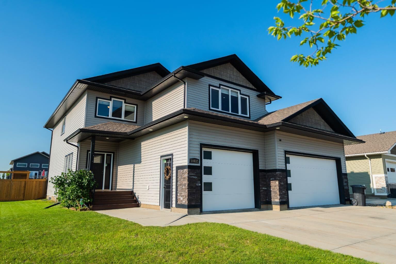 Property Photo:  10632 154 A Avenue  AB T8X 0M1 