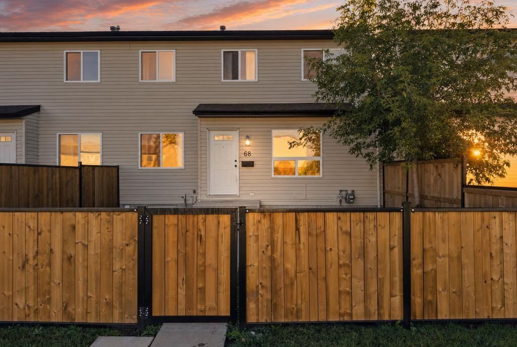 Property Photo:  31 Alford Avenue 68  AB T4R 1G9 
