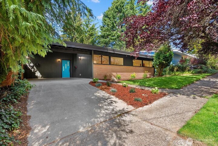 Property Photo: 8009 28th Avenue NE WA 98115