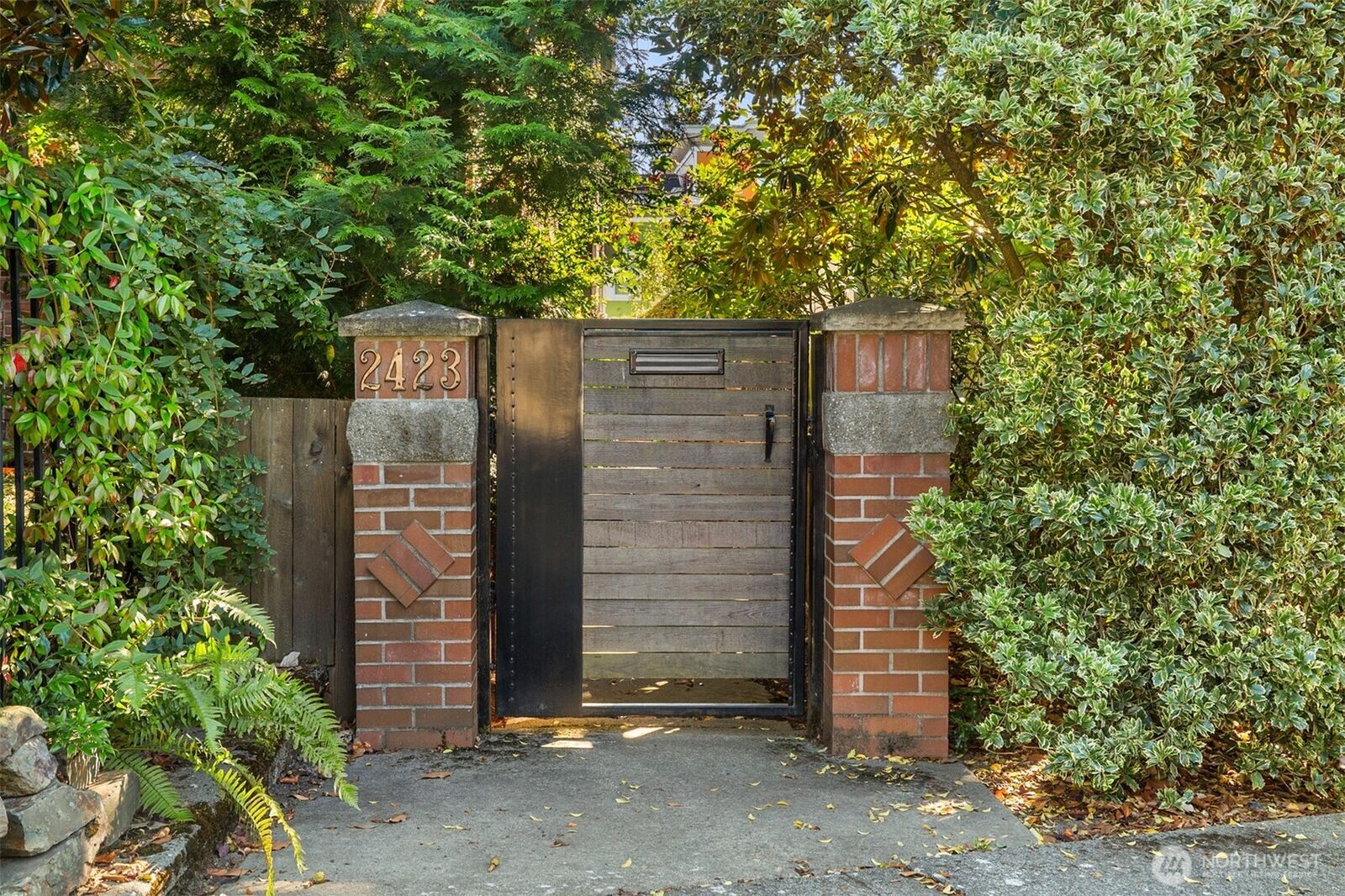Property Photo: 2423 N 75th Street WA 98103