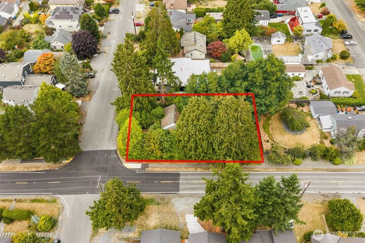 Property Photo: 10004 14th Avenue NW WA 98177