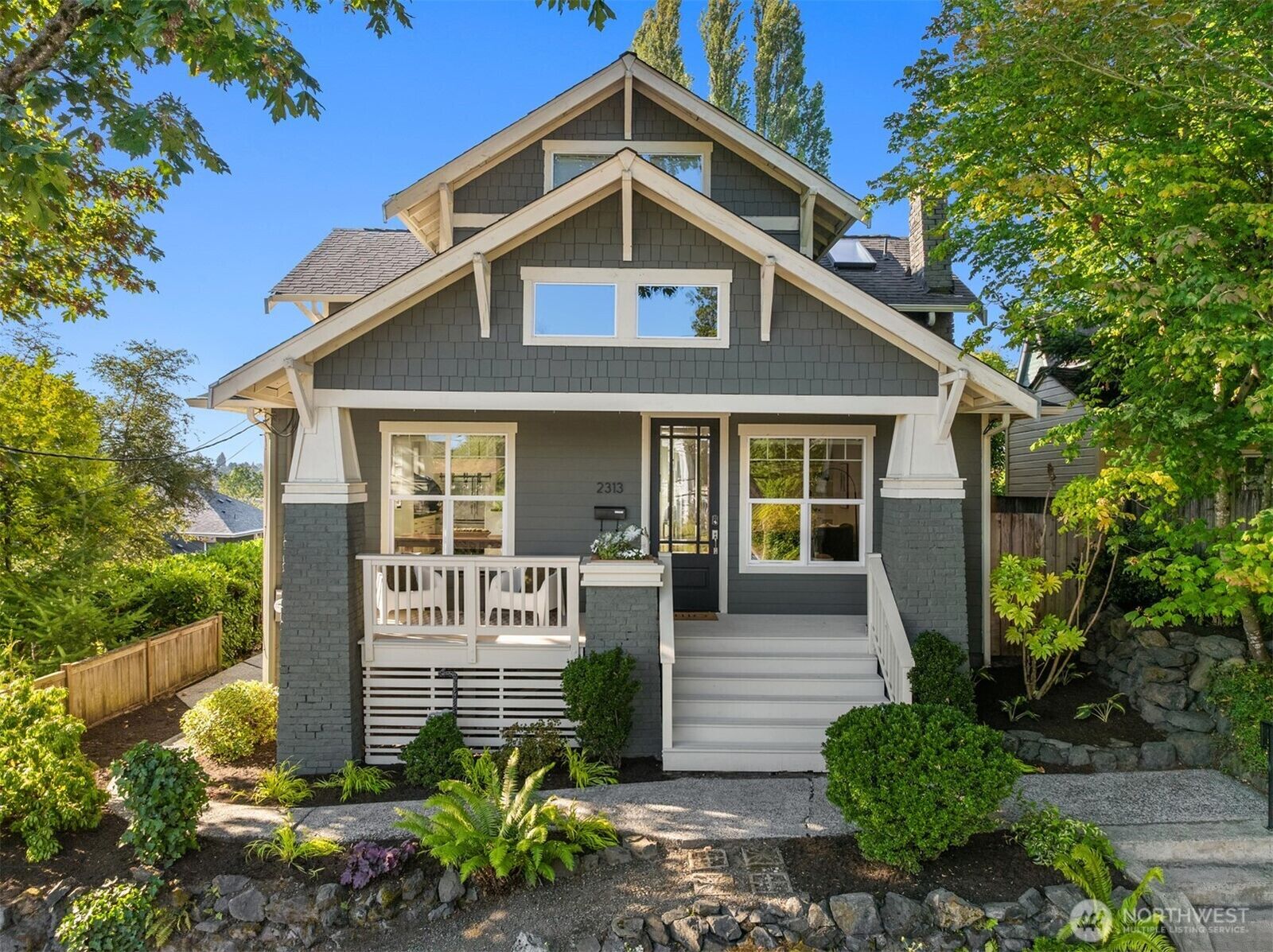 Property Photo: 2313 E Mercer Street WA 98112