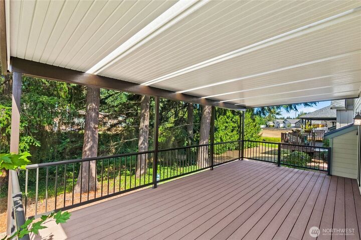 Property Photo: 5611 Devonshire Street SE WA 98501