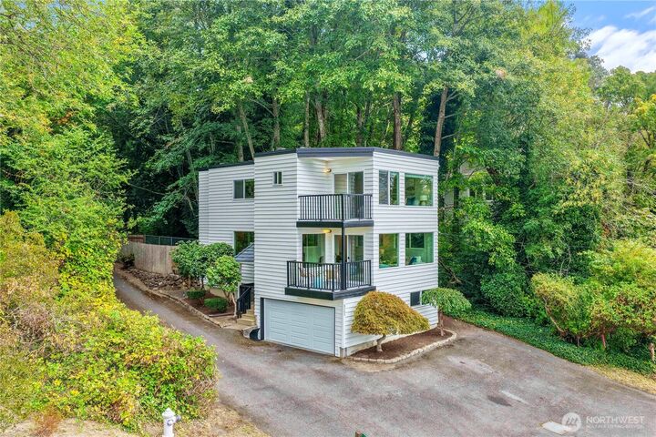 Property Photo: 6205 NE 125th Street WA 98034