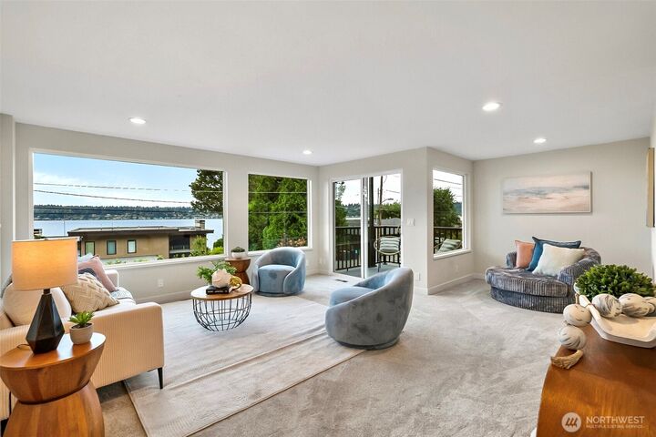 Property Photo: 6205 NE 125th Street WA 98034