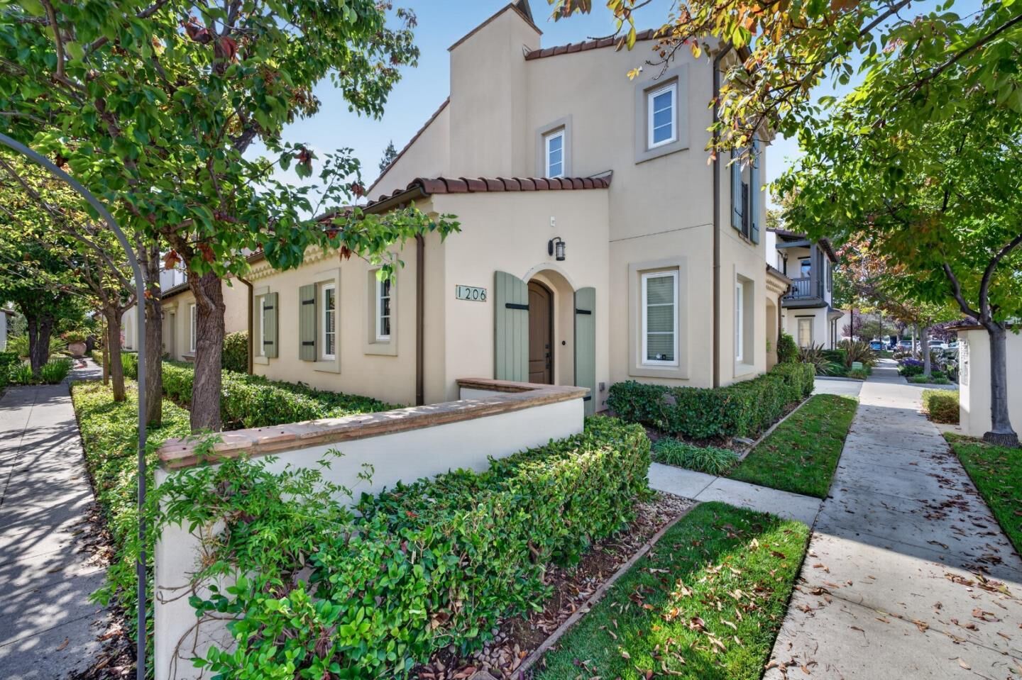 Property Photo:  1206 Dahlia Loop  CA 95126 