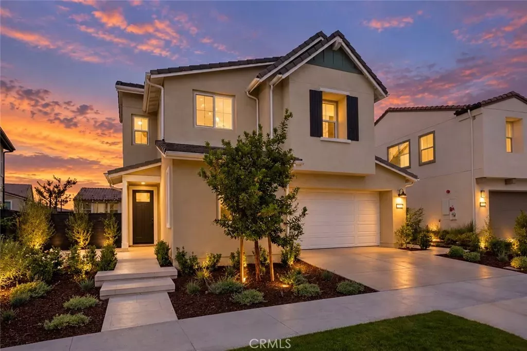 Property Photo:  770 Crested Lark  CA 92694 