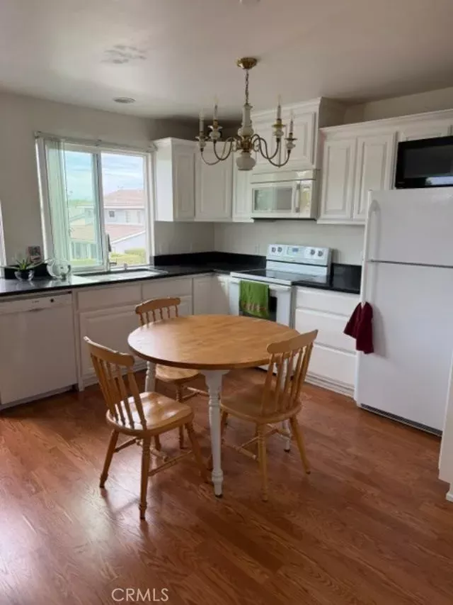 Property Photo: 3190 Claremore CA 90808