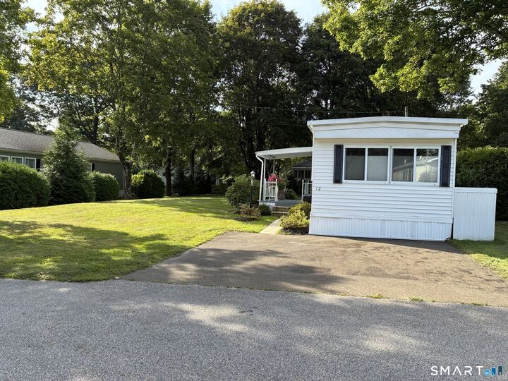 Property Photo:  12 Country Club Trail  CT 06419 