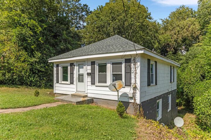 Property Photo:  403 E Jefferies Street  SC 29340 