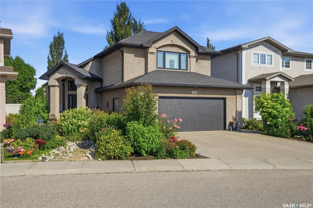 Property Photo:  2786 Sunninghill Crescent  SK S4V 0N7 