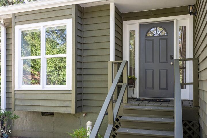 Property Photo:  9 Lark Circle  NC 27517 