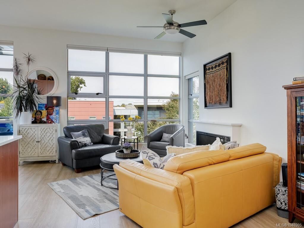 Property Photo:  797 Tyee Rd #401  BC V9A 7R4 