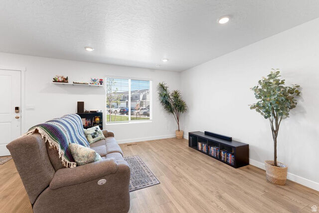 Property Photo:  108 N Kelp Ln  UT 84045 