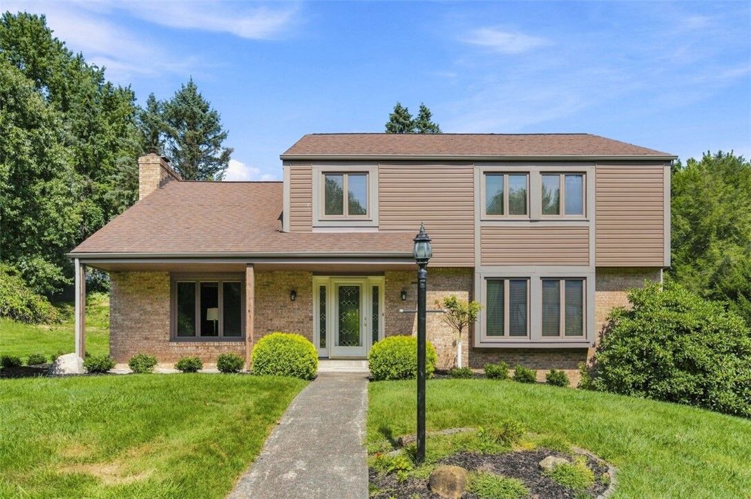 Property Photo: 6103 Berkshire Ct PA 15090