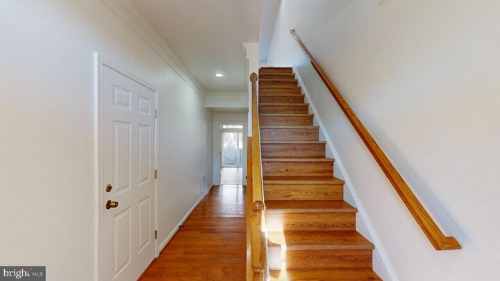 Property Photo: 502 Legrace Terrace NE VA 20176