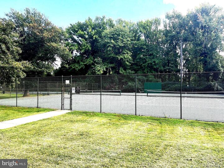 Property Photo:  6621 Wakefield Drive 419  VA 22307 