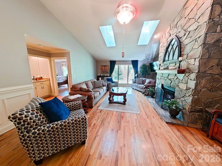 Property Photo:  1004 Kenilworth Court NW  NC 28027 
