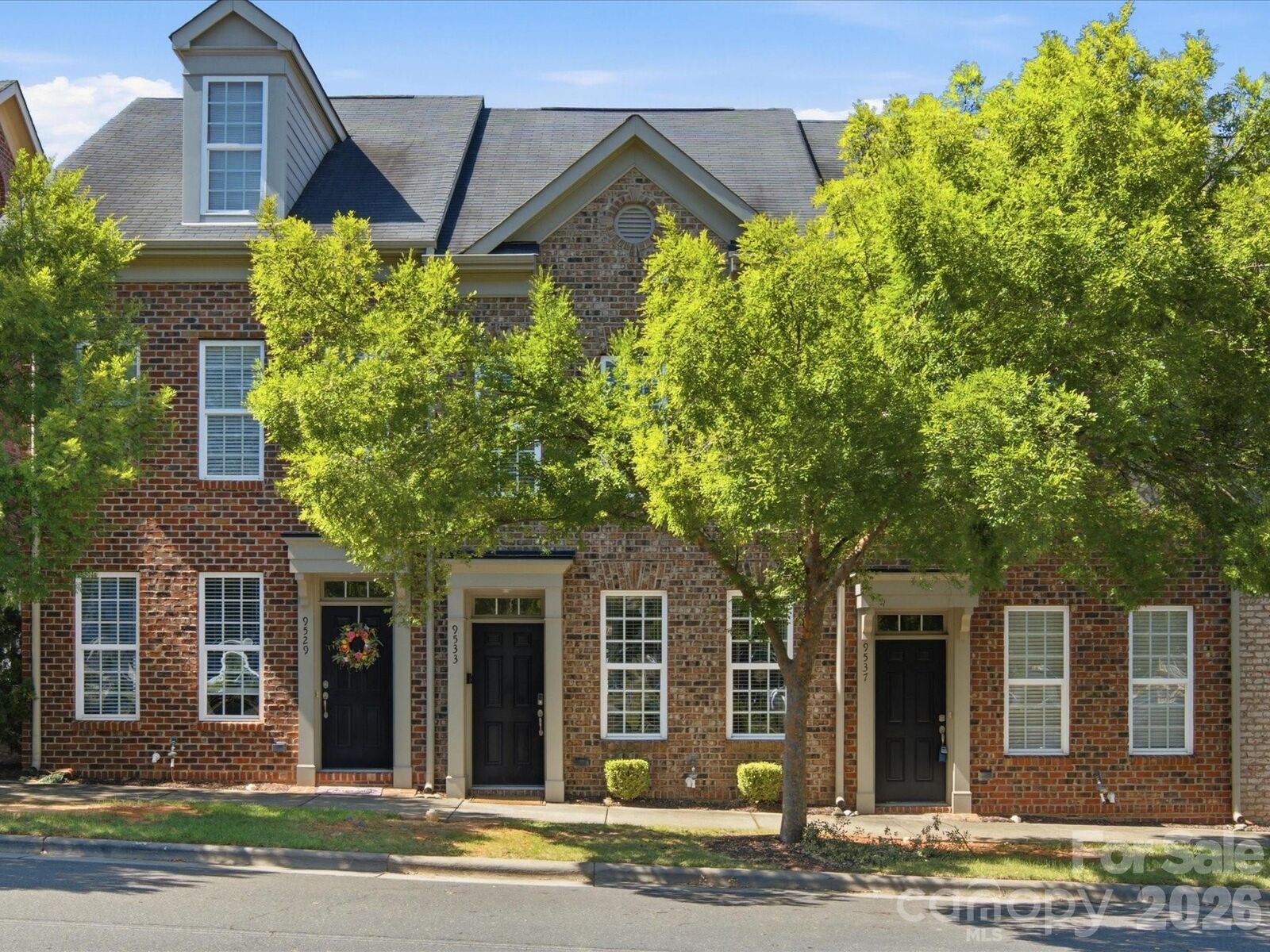 Property Photo: 9533 Longstone Lane NC 28277