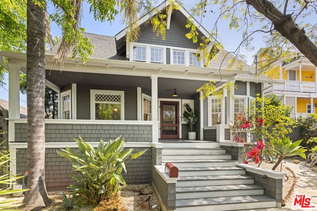 Property Photo: 2139 Elsinore St CA 90026