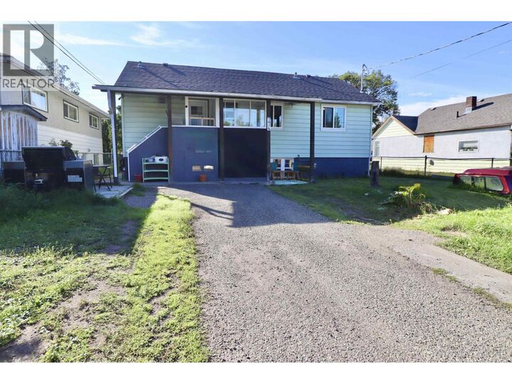 Property Photo:  774 Ewert Street  BC V2M 2N7 