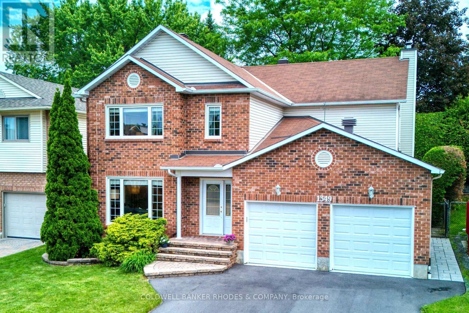 Photo de la propriété:  1349 Gaultois Avenue  ON K1C 6G5 