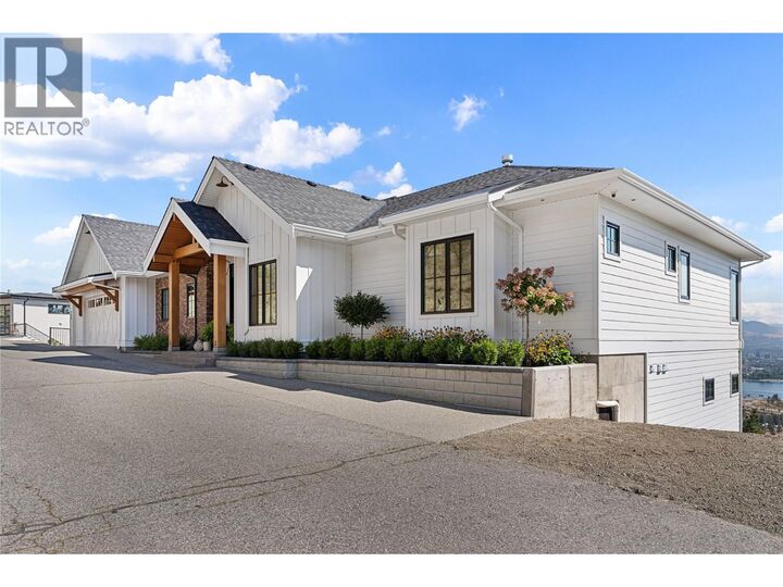 Property Photo: 902 Lloyd Jones Drive BC V1Z 2X9