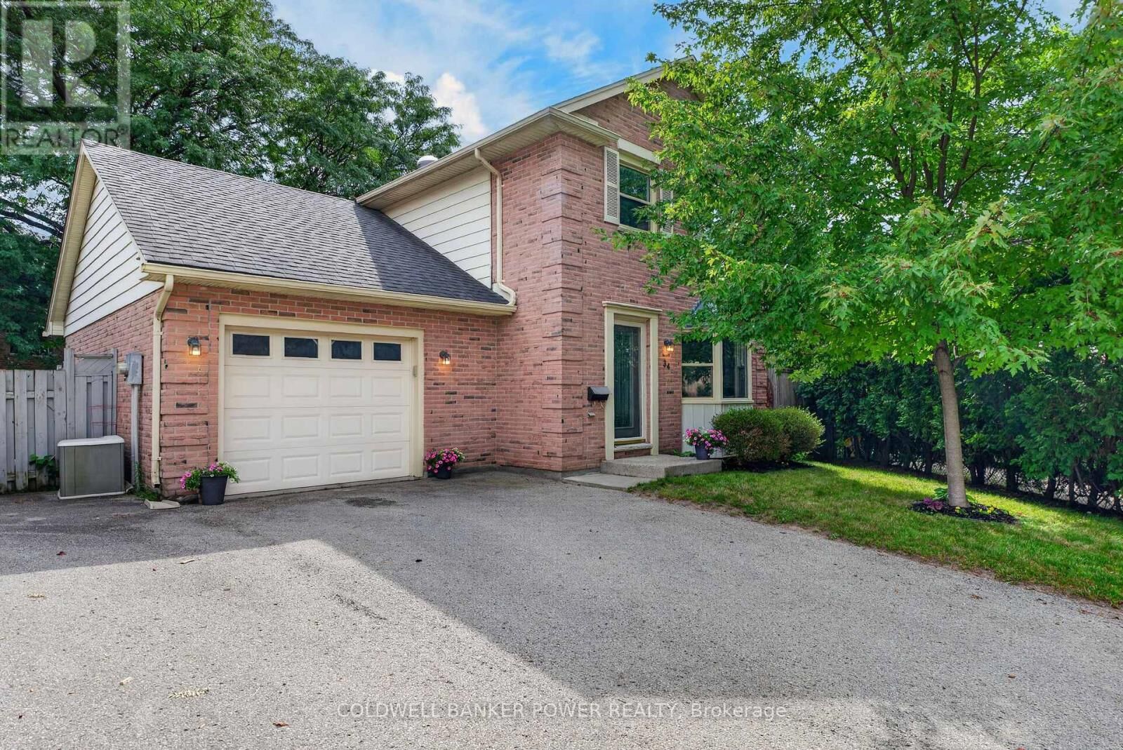 Photo de la propriété: 34 Comox Court ON N6K 3K9