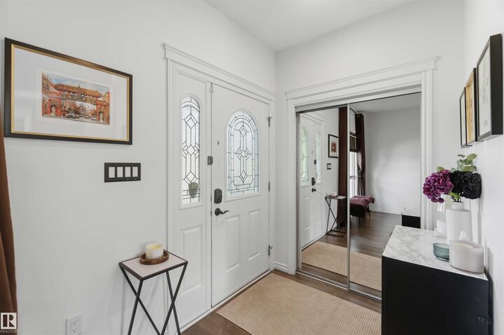 Photo de la propriété:  2689 Sir Arthur Currie Way NW  AB T5E 6S8 