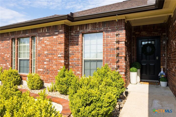 Property Photo:  2 Westridge Place  TX 76550 
