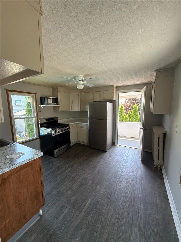 Property Photo:  100 Rose Lane 1  PA 18518 
