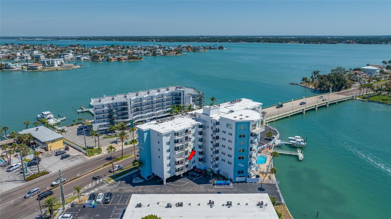 Property Photo:  285 107 Avenue 306  FL 33706 
