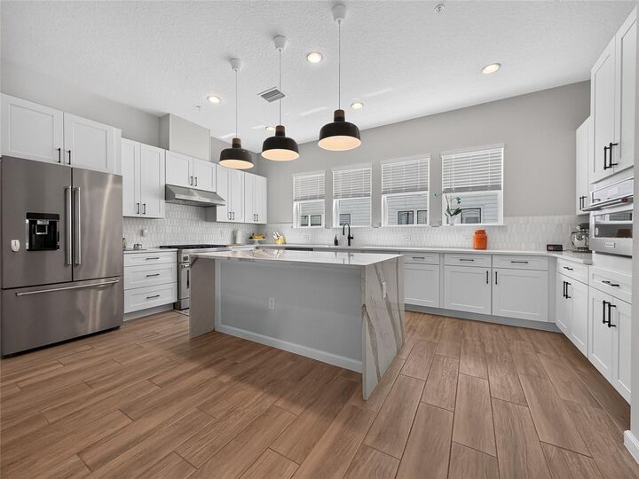 Property Photo: 2154 Whitney Marsh Alley FL 32804
