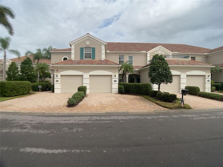 Property Photo: 5235 Parisienne Place 101B28 FL 34238