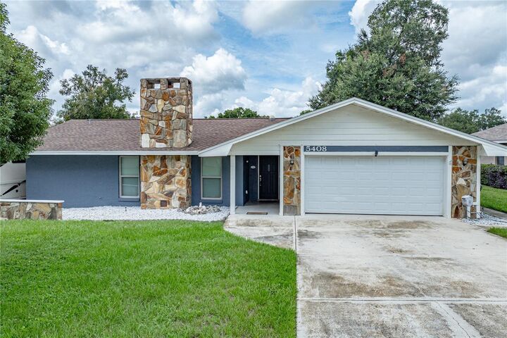 Property Photo: 5408 Weber Place FL 33809