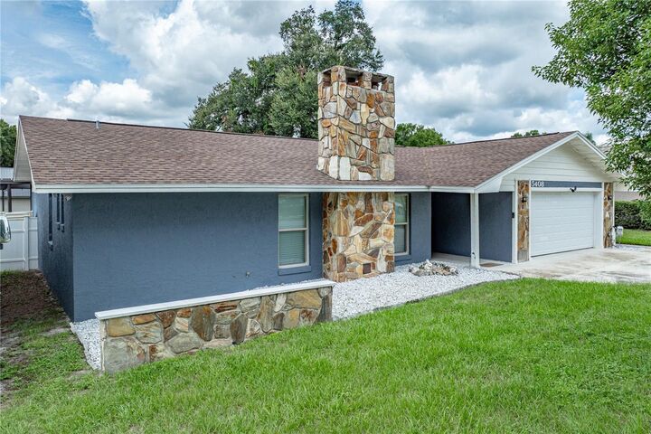 Property Photo: 5408 Weber Place FL 33809