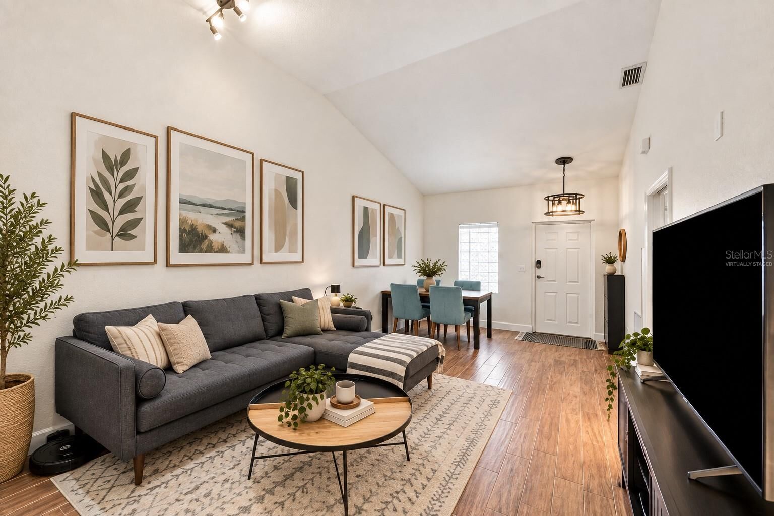 Property Photo: 8423 Bernwood Cove Loop 410 FL 33966