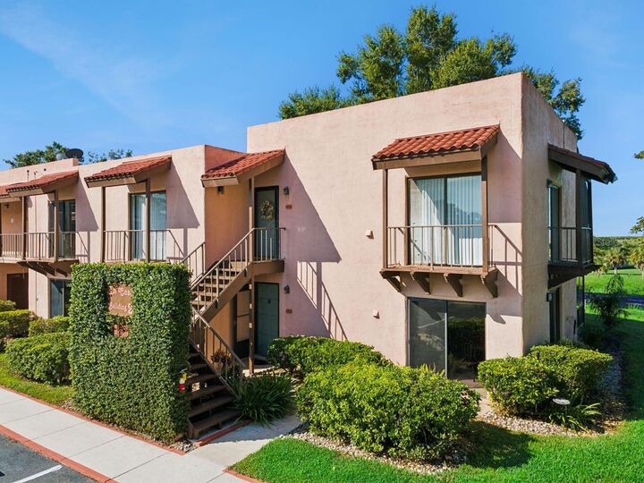 Property Photo:  109 La Casa 109  FL 33898 
