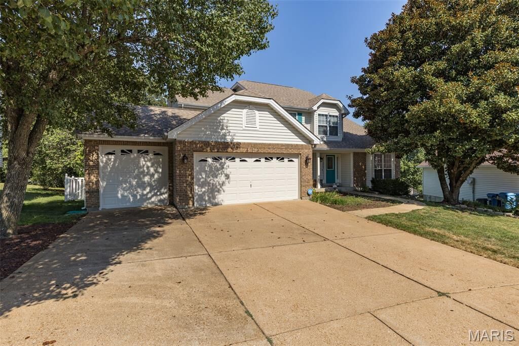 Property Photo:  413 Roosevelt Woods Court  MO 63026 
