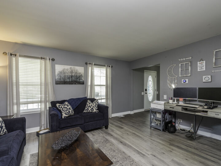 Property Photo:  113 Oakton Lane  IL 60046 